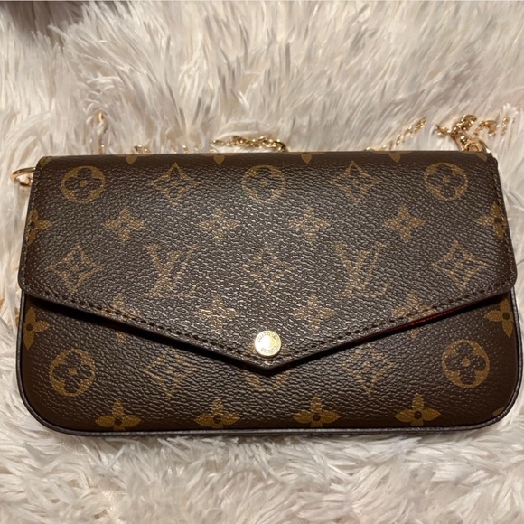 Louis Vuitton Handbags - Louis Vuitton Brown Monogram Women's Bag